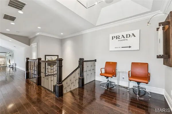 $2,950,000 | 1 Tuscany Park, Clayton, MO 63105