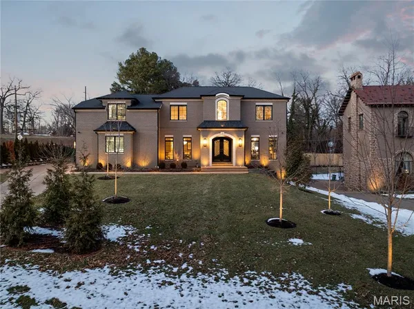 $2,950,000 | 1 Tuscany Park, Clayton, MO 63105