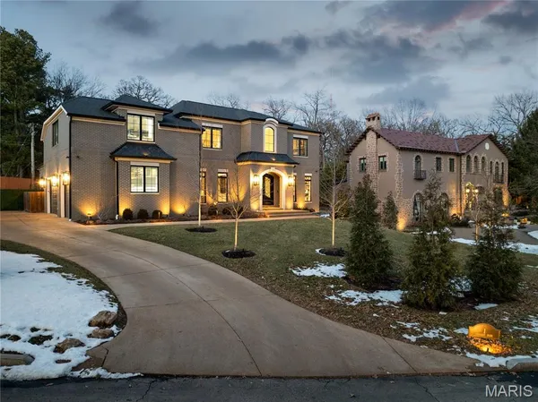 $2,950,000 | 1 Tuscany Park, Clayton, MO 63105
