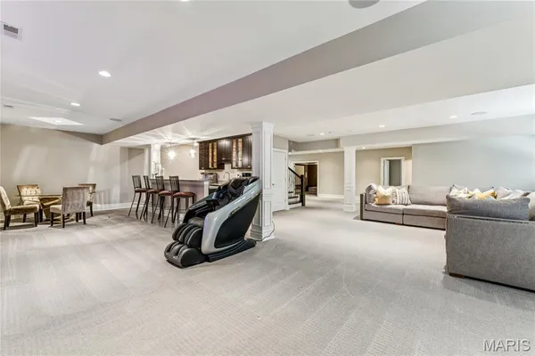 $2,950,000 | 1 Tuscany Park, Clayton, MO 63105