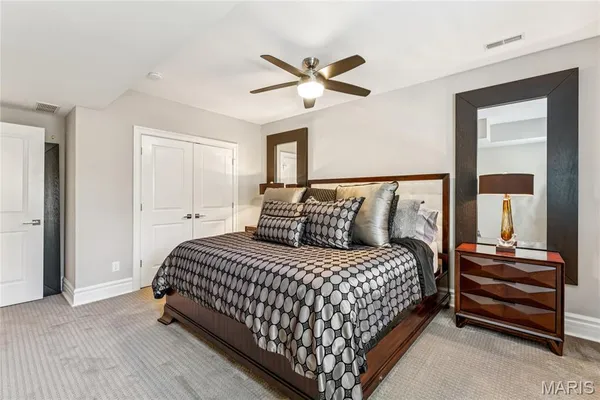 $2,950,000 | 1 Tuscany Park, Clayton, MO 63105