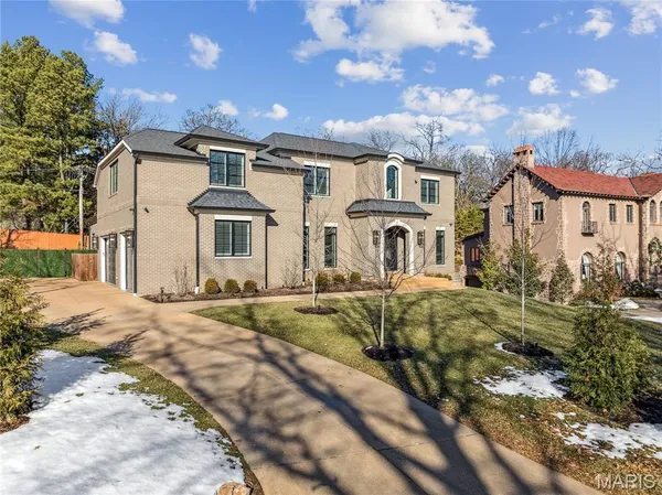 $2,950,000 | 1 Tuscany Park, Clayton, MO 63105