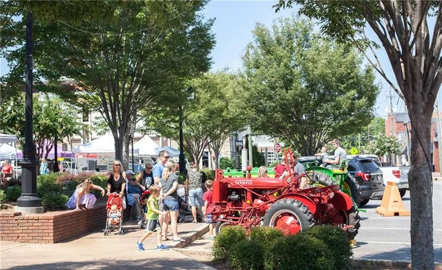 $599,900 | 203 Retreat Lane, Canton, GA 30114