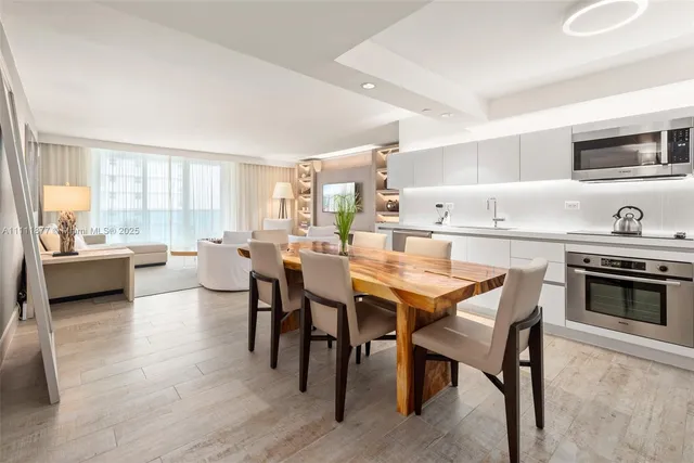 $39,000 | 102 24th Street, Unit 915, Miami Beach, FL 33139