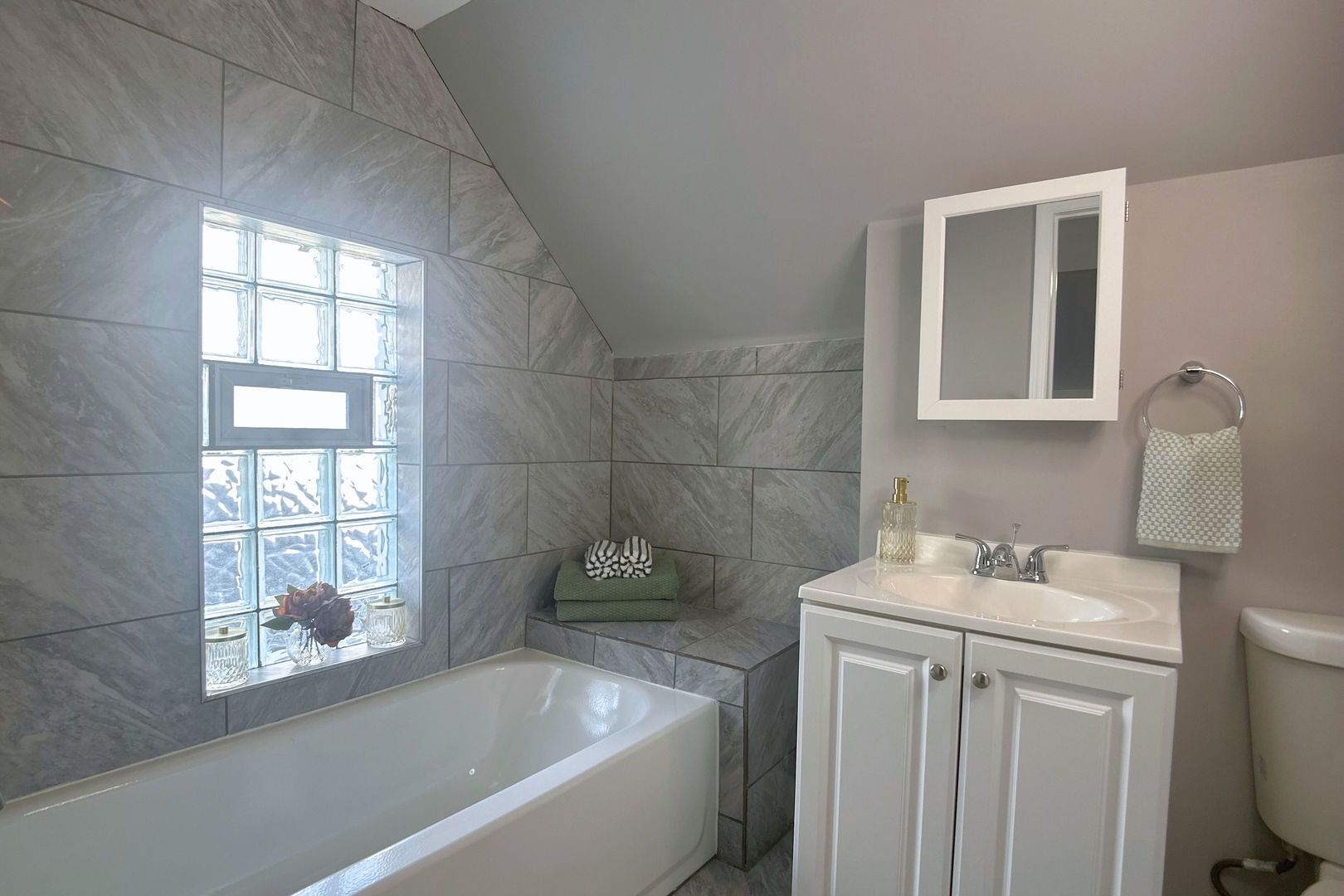 8521 South Carpenter Street Chicago, IL 60620 - Photo 19 of 32