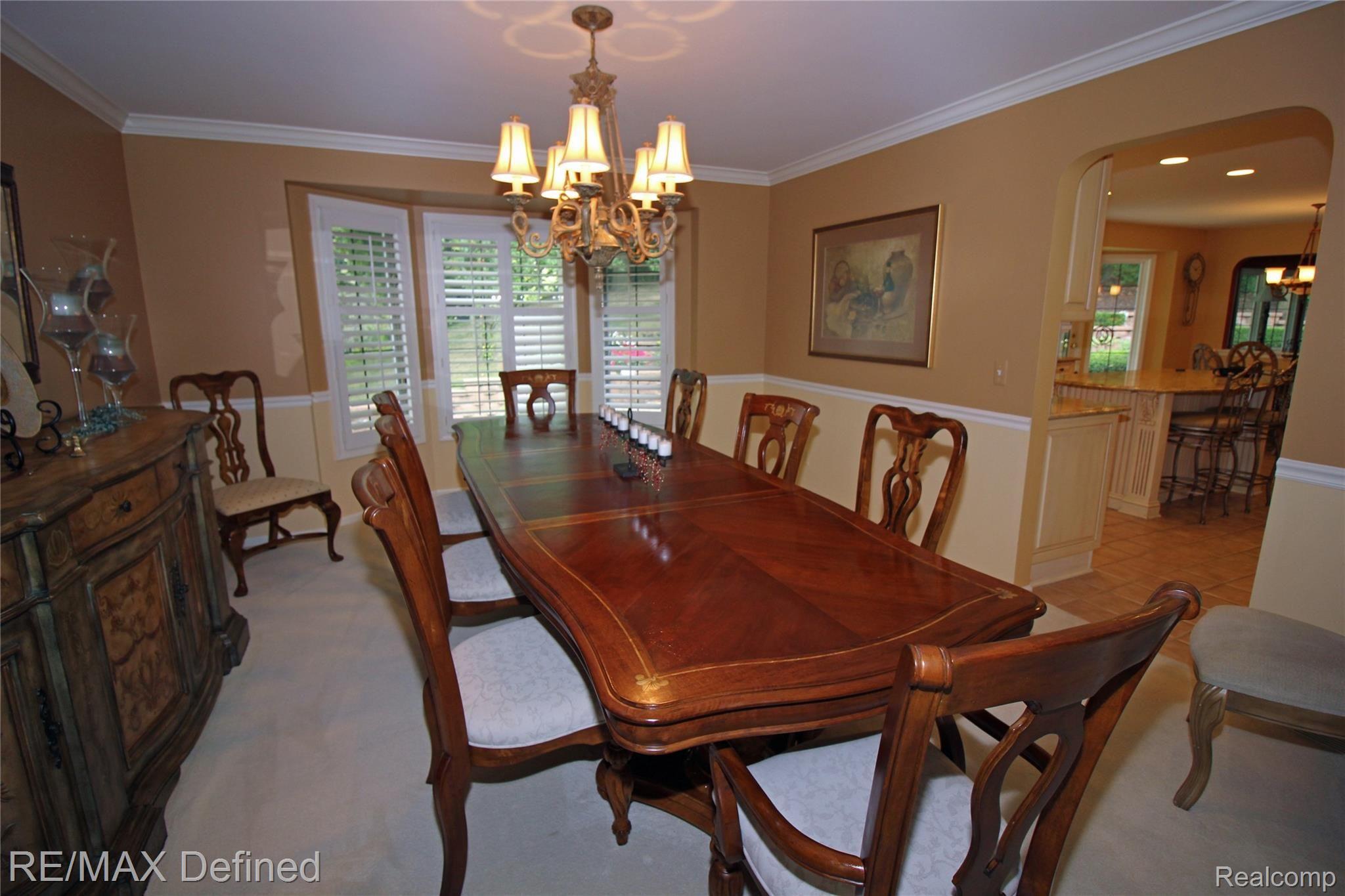 1360 Kingsview Avenue Rochester, MI 48309 - Photo 9 of 27 Dining Room with Private Backyard Views