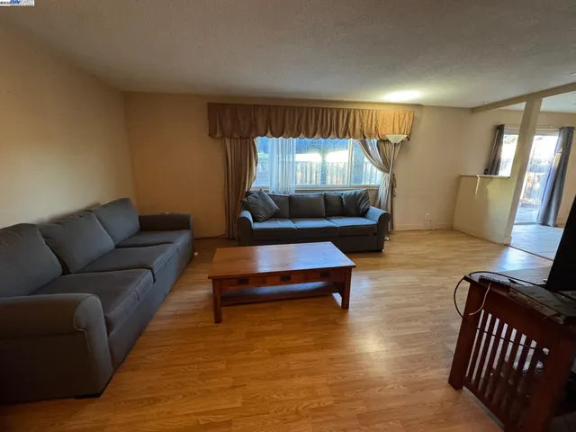 $1,049,000 | 7608 Canterbury Lane, Dublin, CA 94568