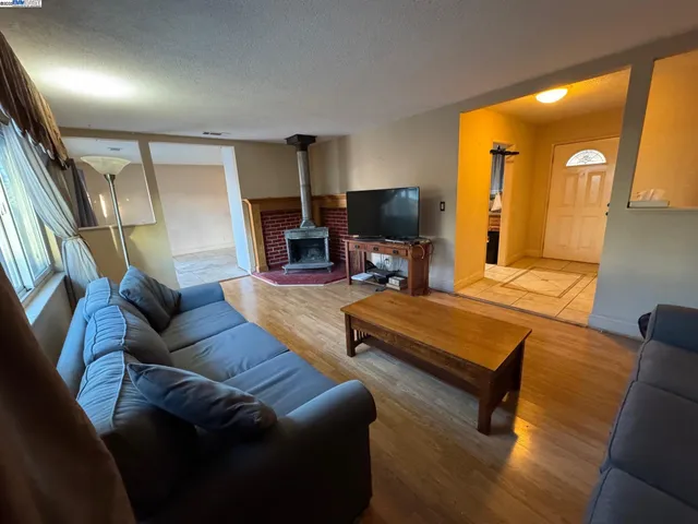 $1,049,000 | 7608 Canterbury Lane, Dublin, CA 94568