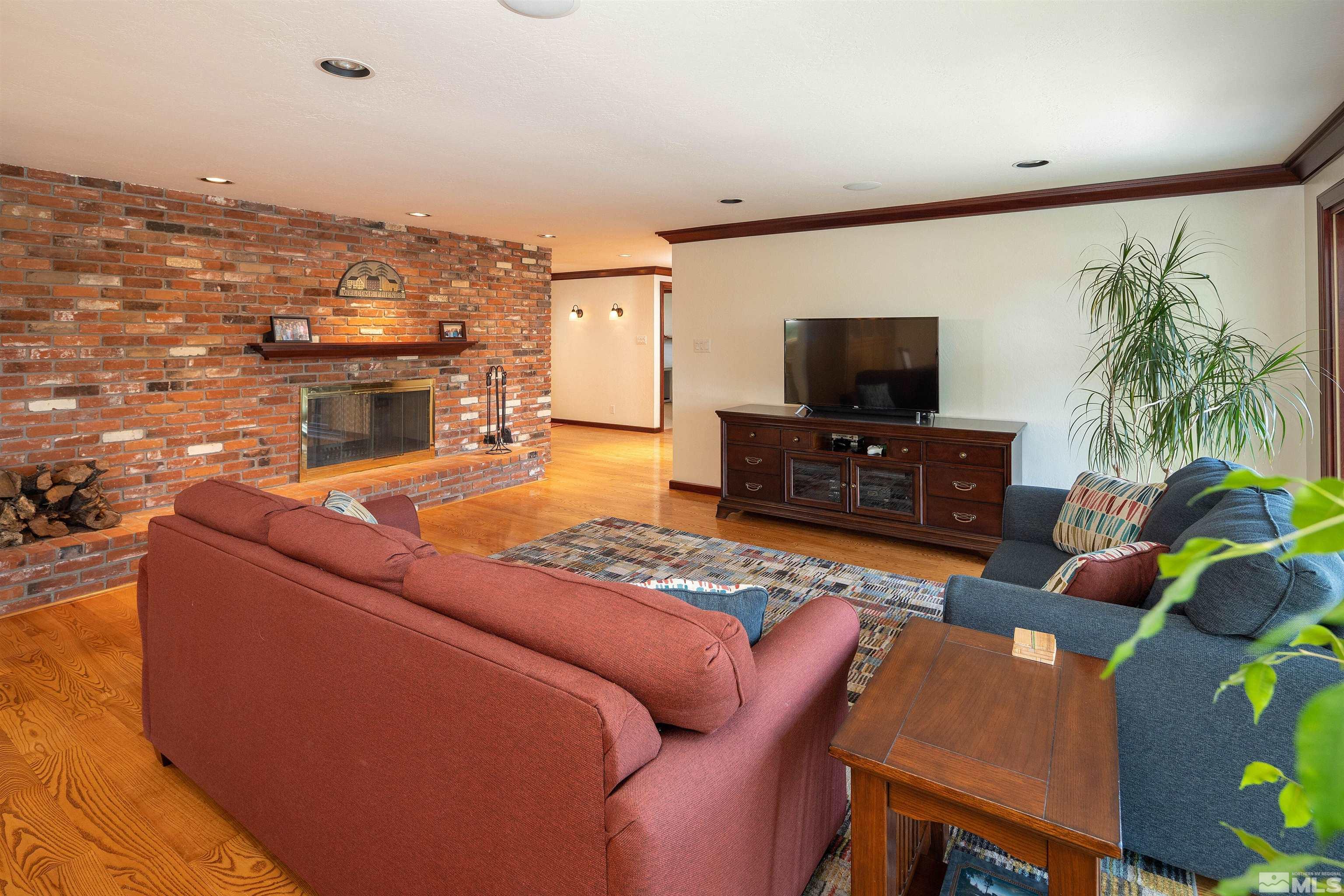 2210 Eva Adams Drive Reno, NV 89509 - Photo 4 of 37 Photo 4
