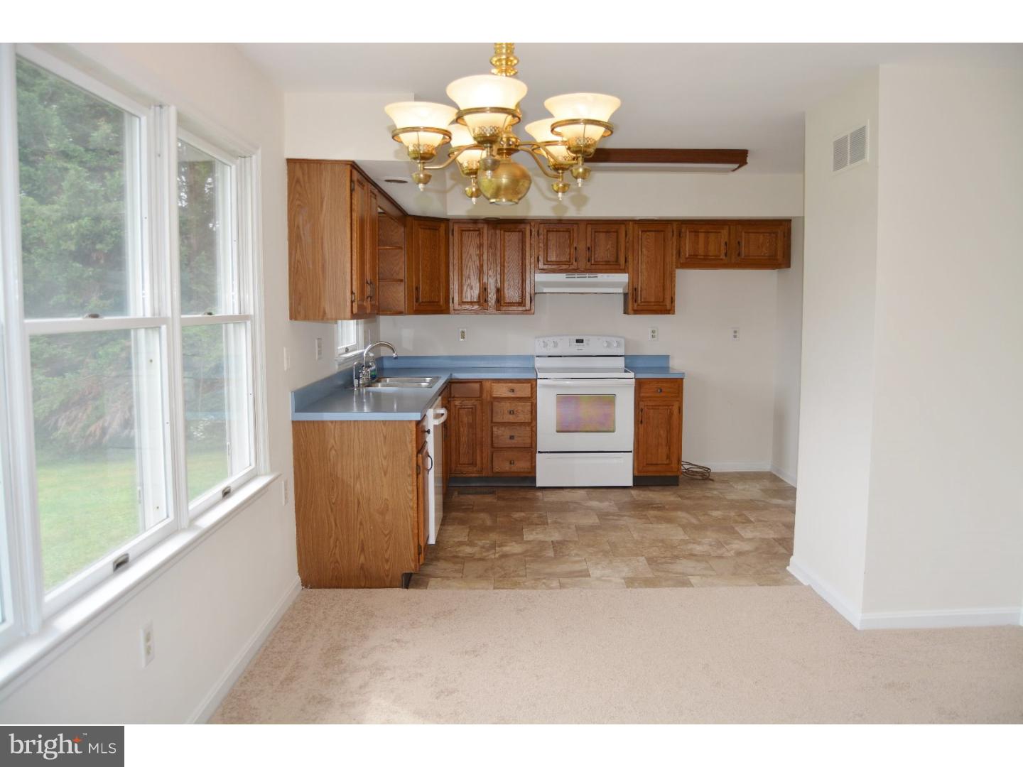 334 Street Road Cochranville, PA 19330 - Photo 5 of 17 Gallery Image 5