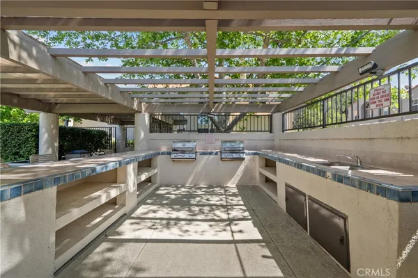 $640,000 | 22327 Golden Canyon Circle, Chatsworth, CA 91311
