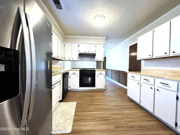 $1,995 | 601 Barclay Hills Drive, Wilmington, NC 28405