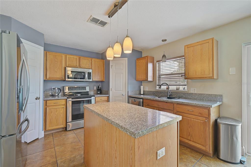 2343 Cincinnati Street North Port, FL 34286 - Photo 8 of 40