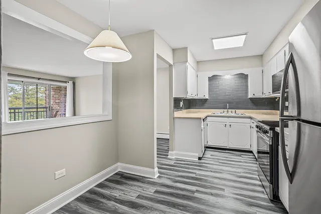 $234,900 | 3913 Saratoga Avenue, Unit G306, Downers Grove, IL 60515