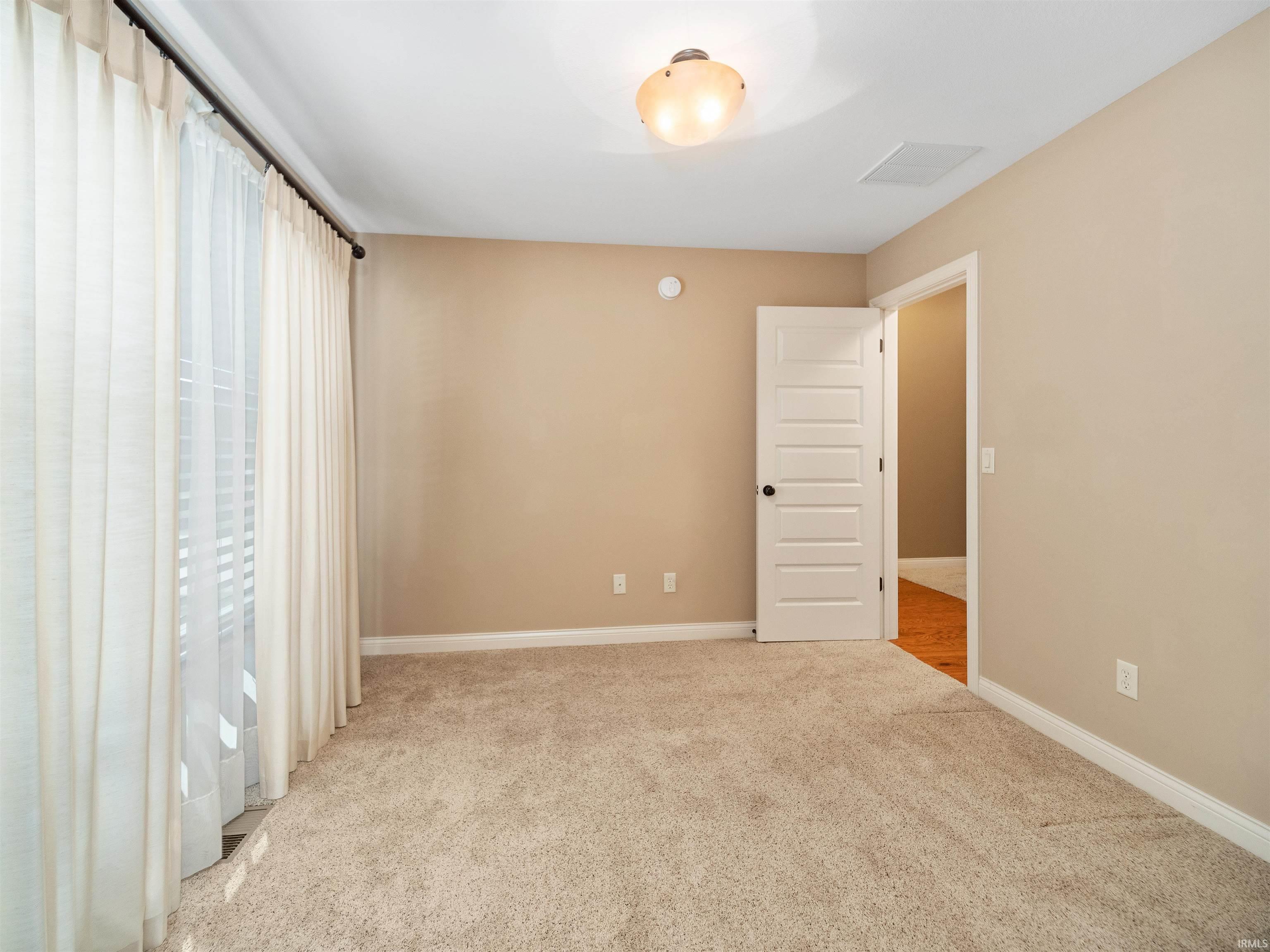 1127 Crocus Lane Fort Wayne, IN 46818 - Photo 30 of 36 Gallery Image 30