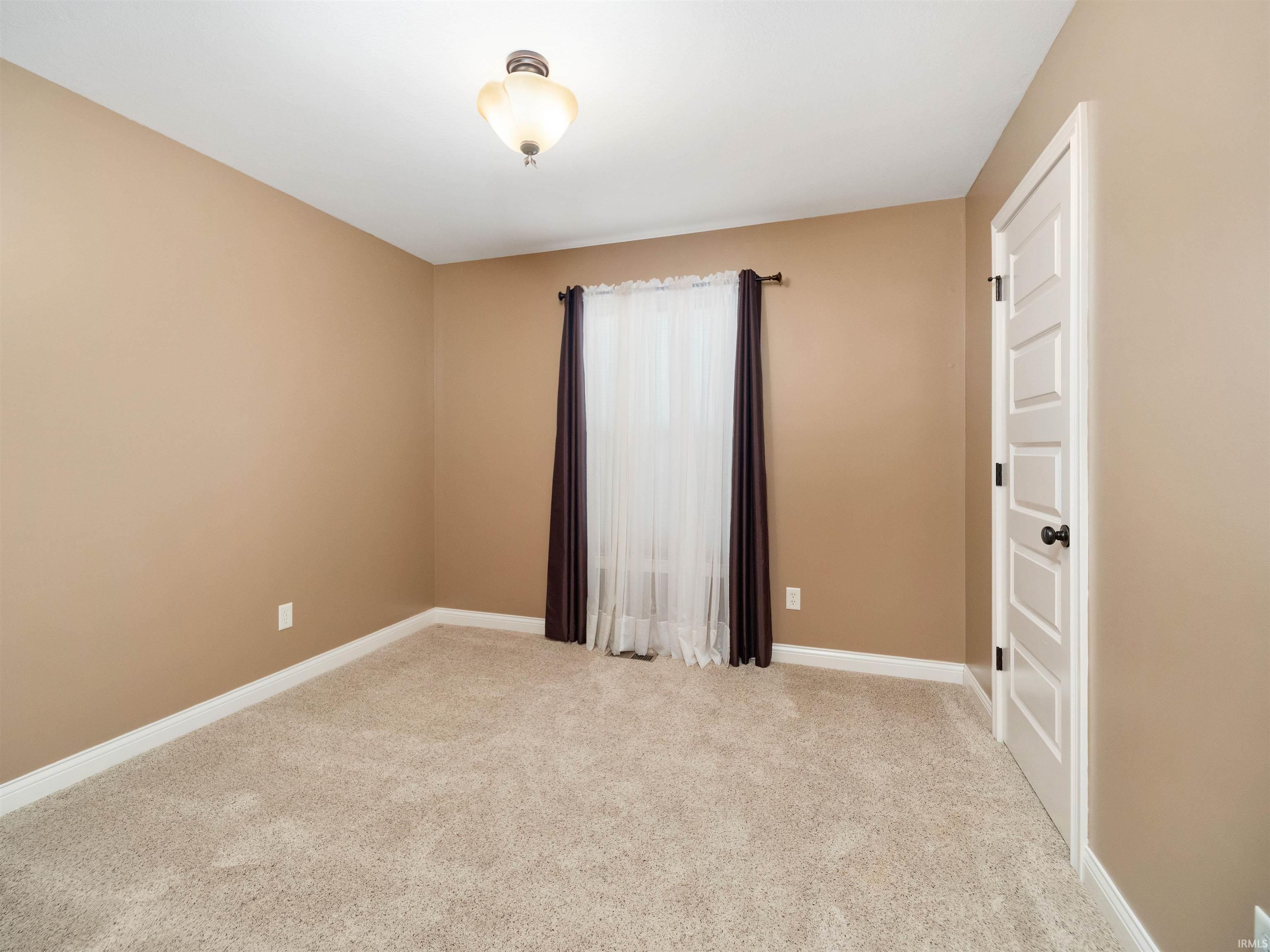 1127 Crocus Lane Fort Wayne, IN 46818 - Photo 31 of 36 Gallery Image 31