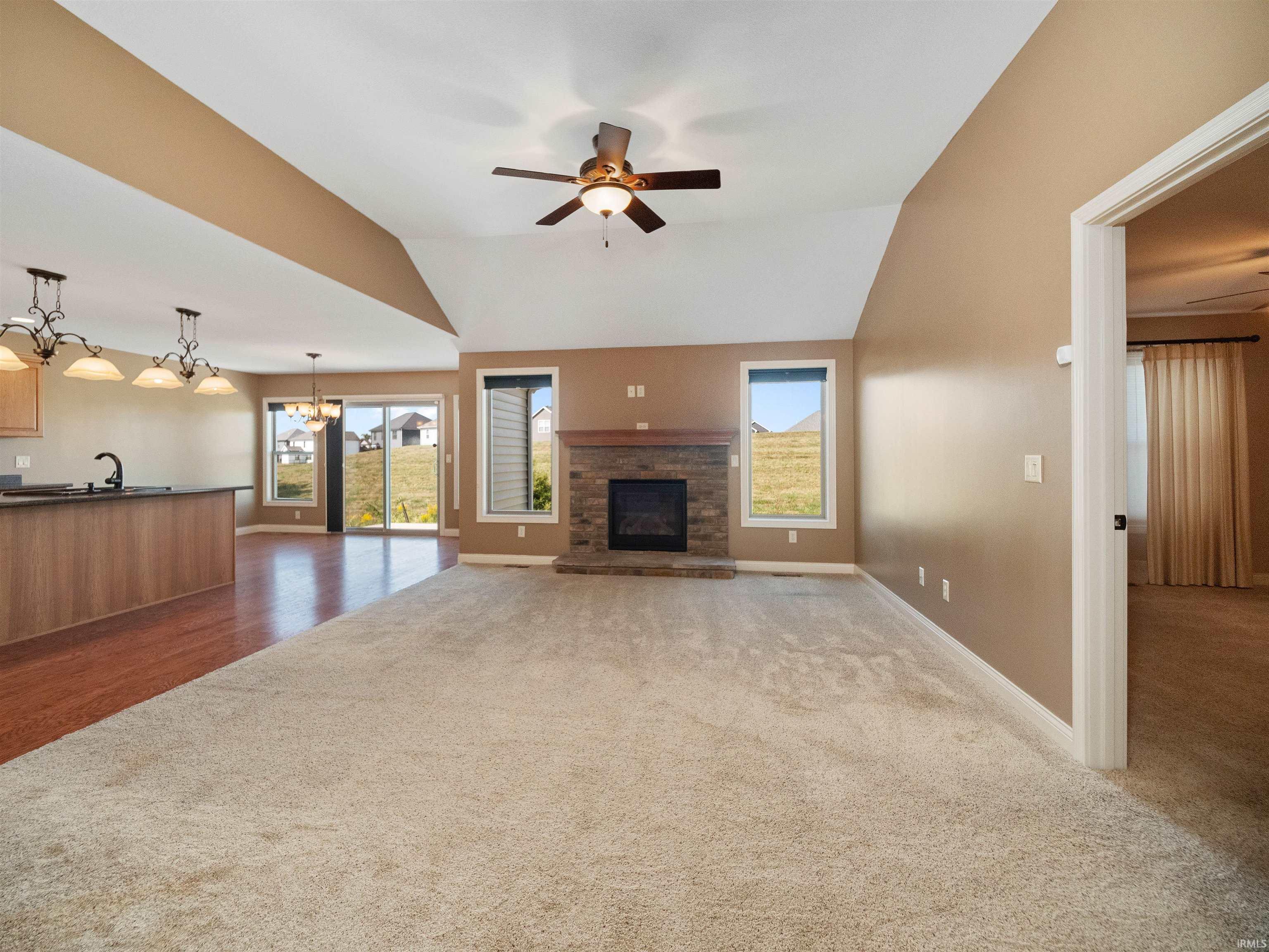1127 Crocus Lane Fort Wayne, IN 46818 - Photo 8 of 36 Gallery Image 8