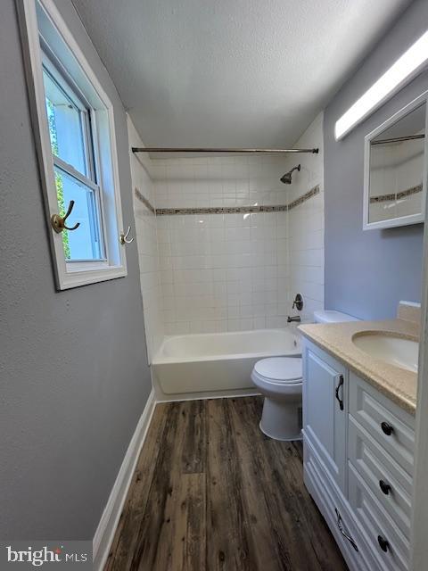 2821 Round Road Baltimore, MD 21225 - Photo 17 of 29