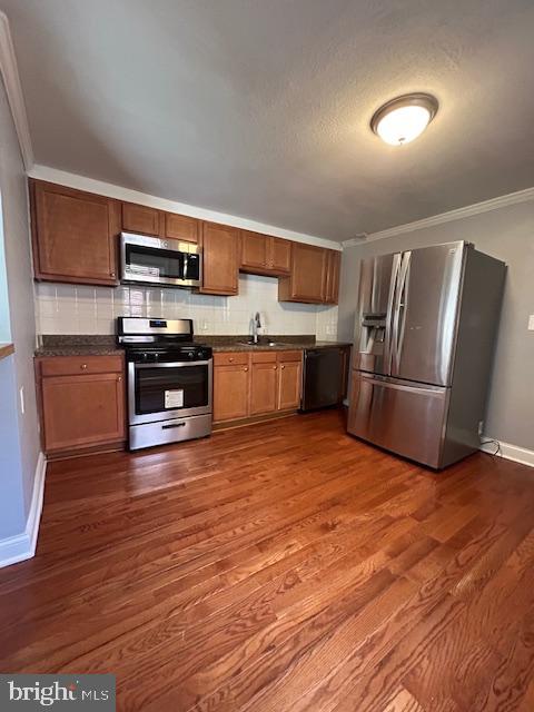 2821 Round Road Baltimore, MD 21225 - Photo 8 of 29