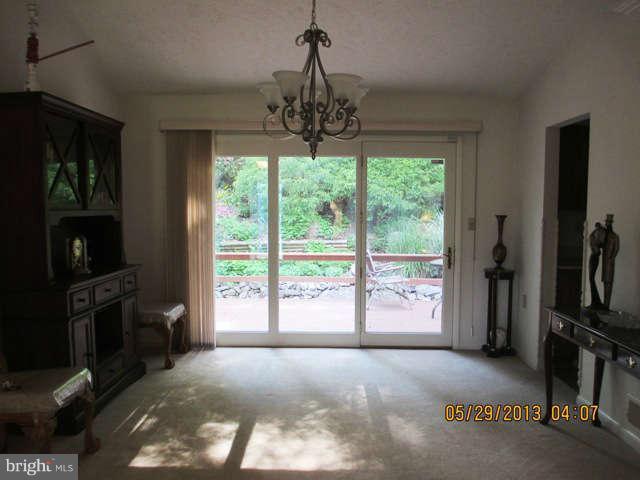 177 Kinlock Road Inwood, WV 25428 - Photo 18 of 29 Dining Room