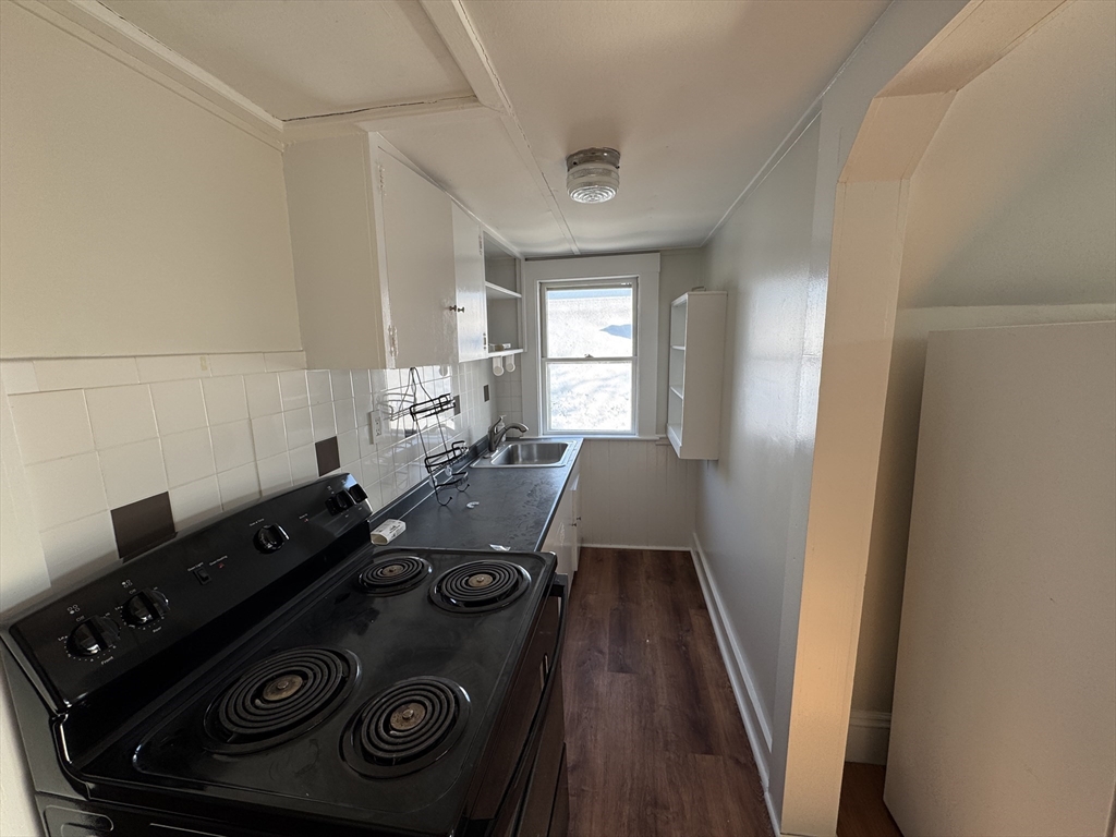 21 Davis Road, Unit 3 Belmont, MA 02478 - Photo 4 of 10