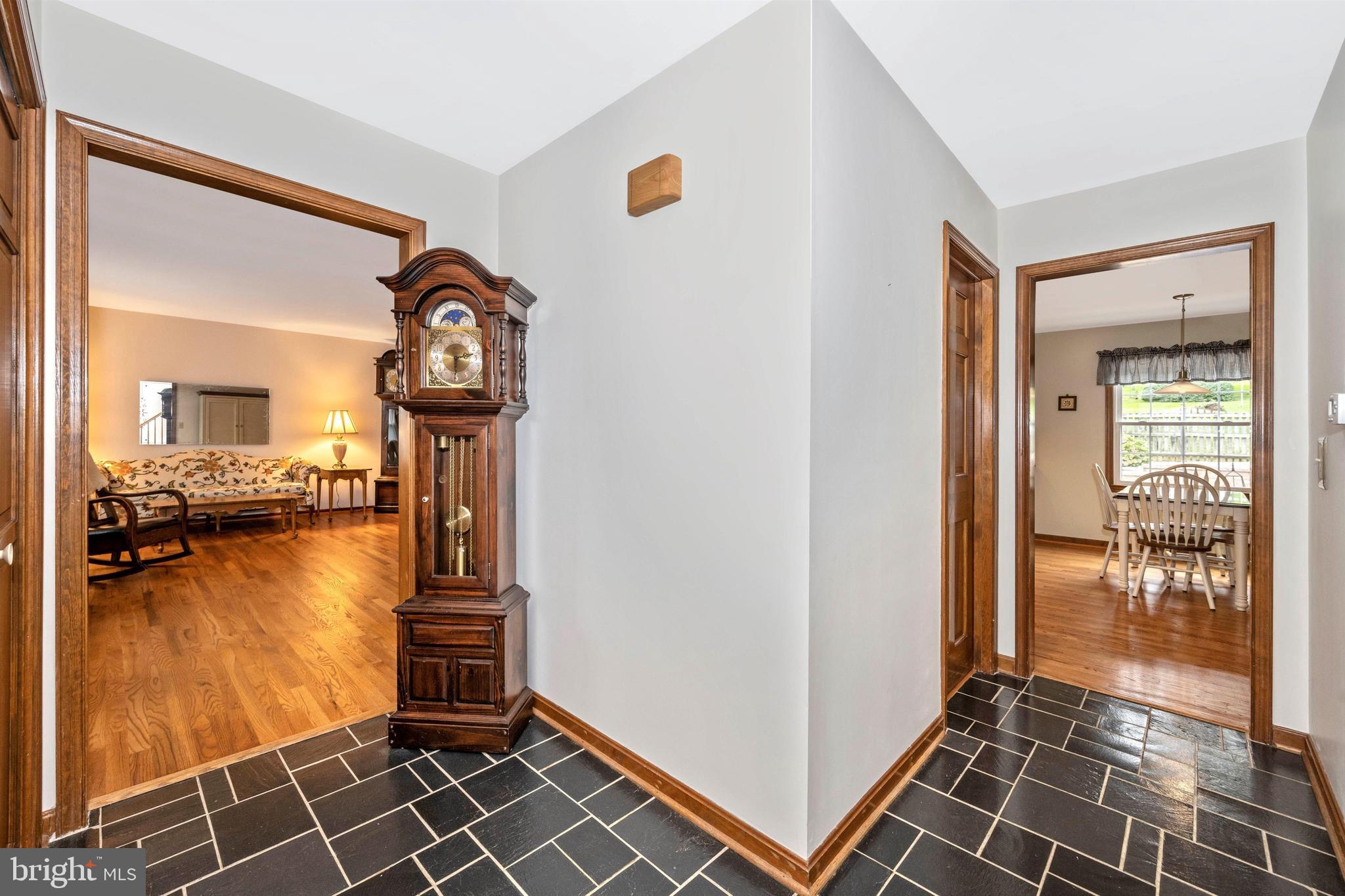 5602 Woodlyn Road Frederick, MD 21703 - Photo 2 of 81 Foyer