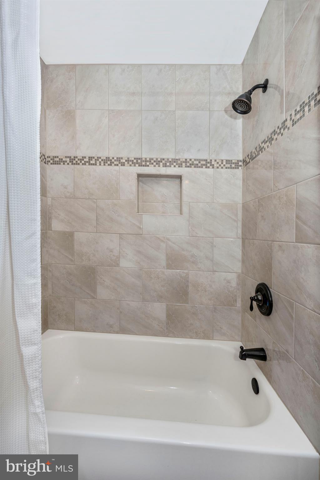 5602 Woodlyn Road Frederick, MD 21703 - Photo 13 of 81 2nd Floor Full Bath