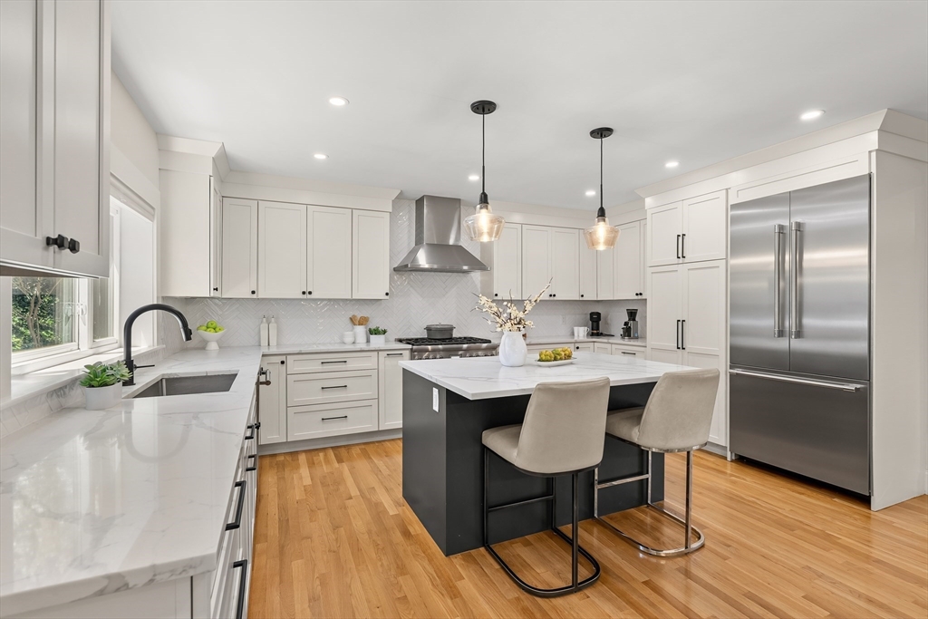 78 Hutchinson Road Arlington, MA 02474 - Photo 11 of 42