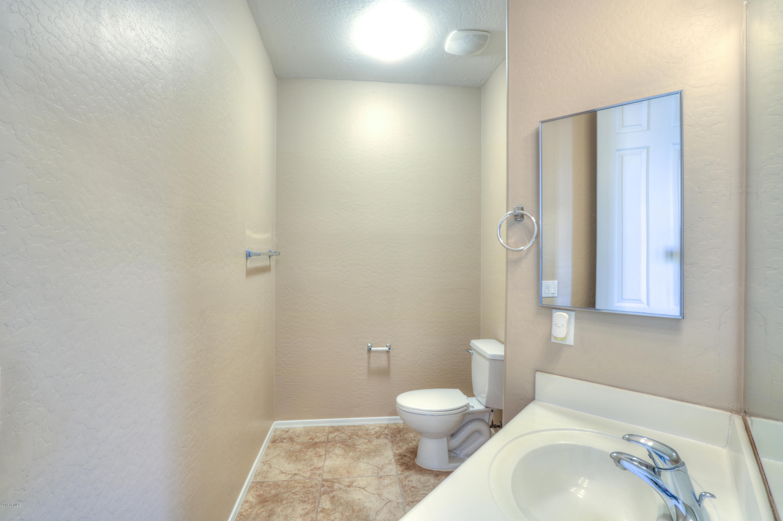 45662 West Mountain View Road Maricopa, AZ 85139 - Photo 25 of 64 Guest Bath