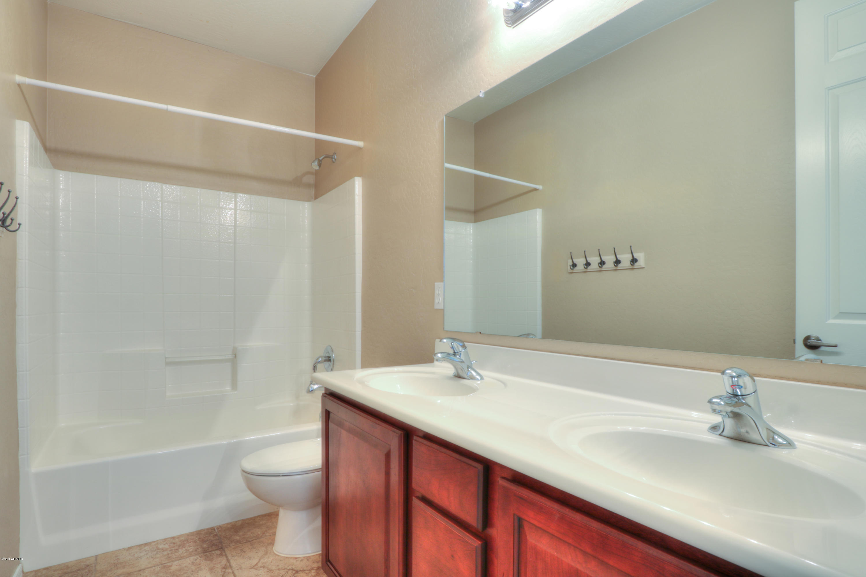 45662 West Mountain View Road Maricopa, AZ 85139 - Photo 37 of 64 Full Bathroom #1