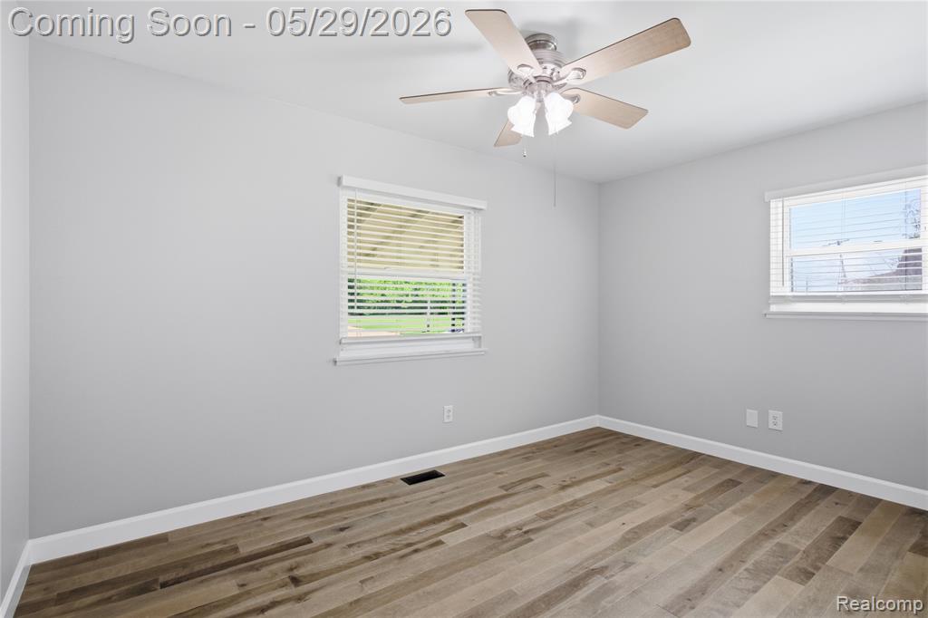 37257 Dundee Street Sterling Heights, MI 48310 - Photo 18 of 47