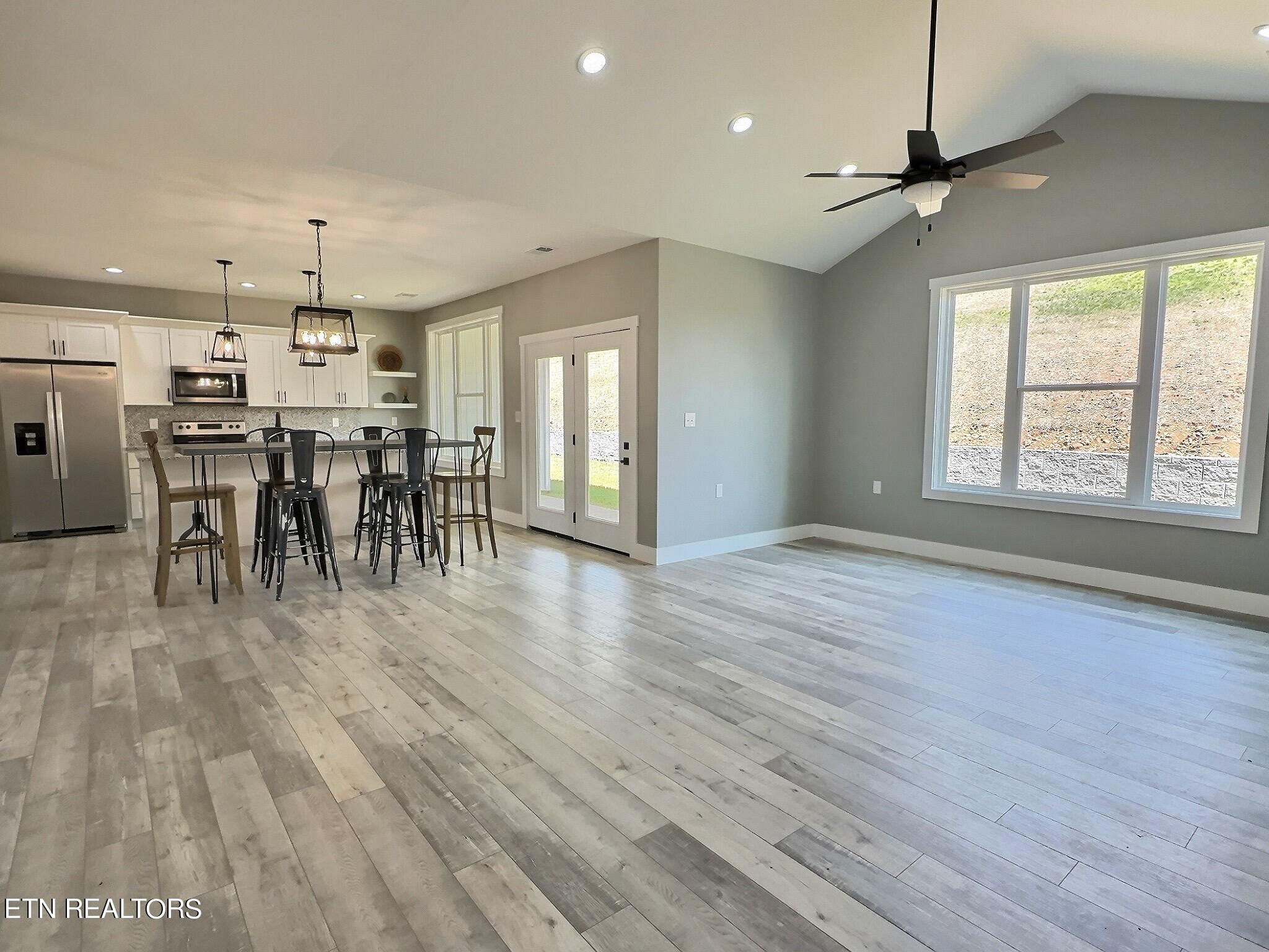 162 Lakeshore Bay Road Jefferson City, TN 37760 - Photo 3 of 22 IMG_3740