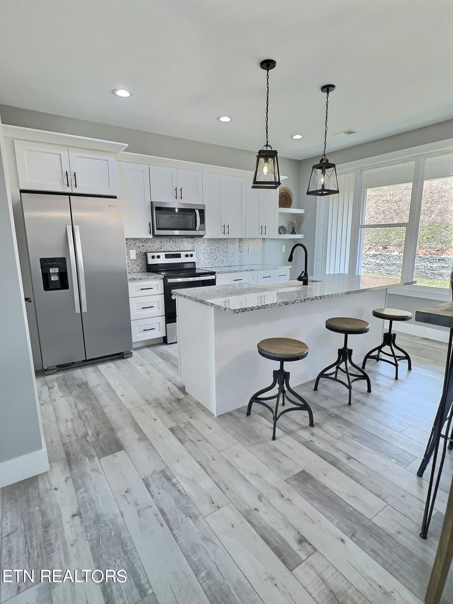 162 Lakeshore Bay Road Jefferson City, TN 37760 - Photo 5 of 22 IMG_3746