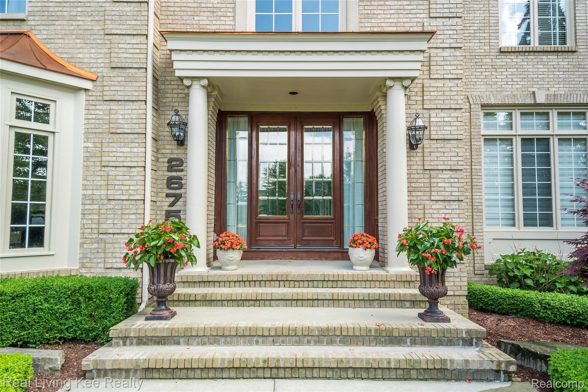 Exteriors (5 of 23).jpg