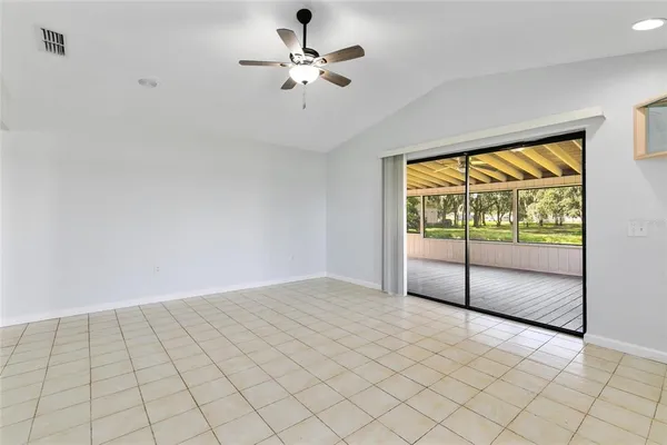 $1,550 | 1040 South Buena Vista Drive, Unit 1050, Lake Alfred, FL 33850