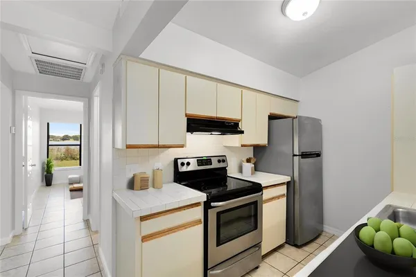 $1,550 | 1040 South Buena Vista Drive, Unit 1050, Lake Alfred, FL 33850