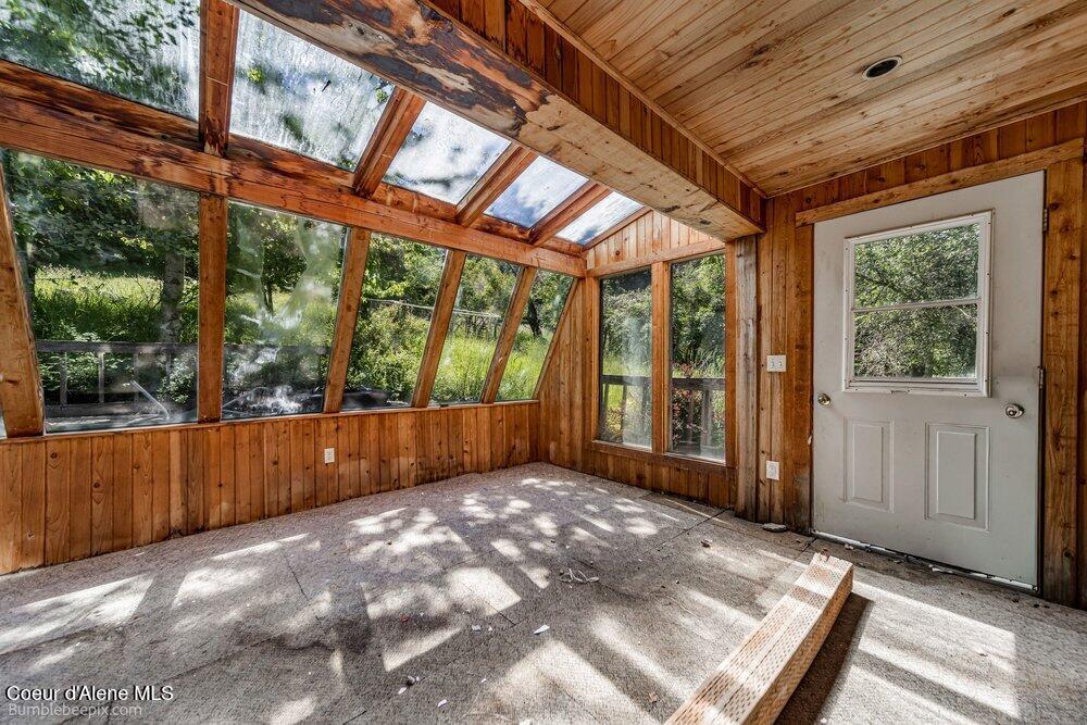 6864 East Sunnyside Road Coeur D'Alene, ID 83814 - Photo 30 of 75 026_bb193663-26_944