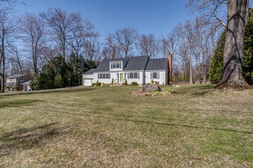 10 Hemingway Road Wilbraham, MA 01095 - Photo 4 of 35
