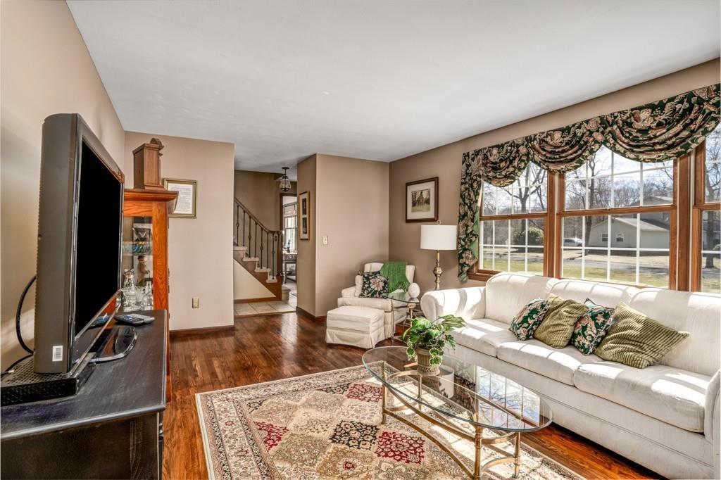 10 Hemingway Road Wilbraham, MA 01095 - Photo 5 of 35