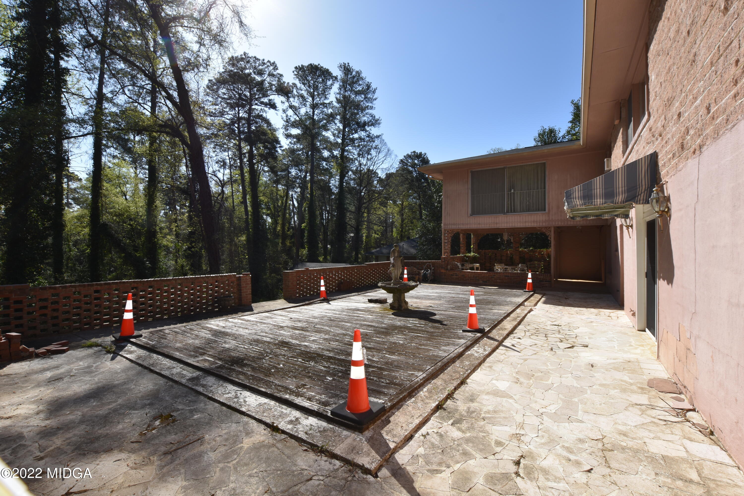 2159 General Winship Drive Macon, GA 31204 - Photo 8 of 31 a outdoor space with lots of white furniture