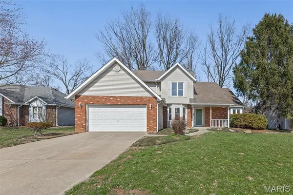 $350,000 | 211 Belden Drive, Edwardsville, IL 62025