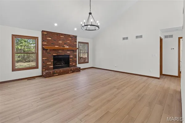 $340,000 | 211 Belden Drive, Edwardsville, IL 62025