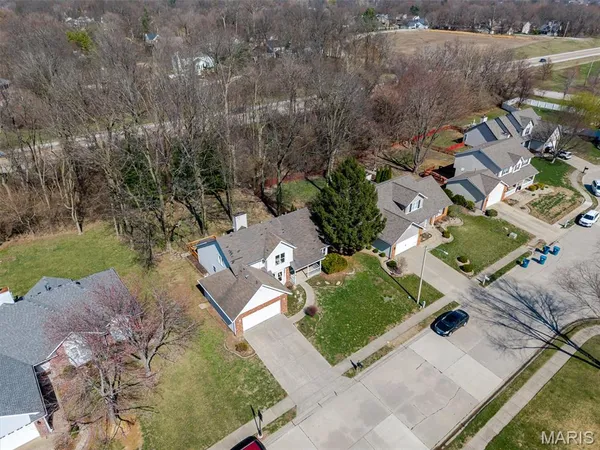 $340,000 | 211 Belden Drive, Edwardsville, IL 62025