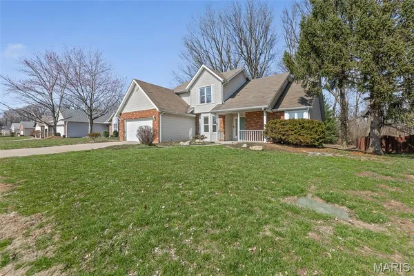 $340,000 | 211 Belden Drive, Edwardsville, IL 62025