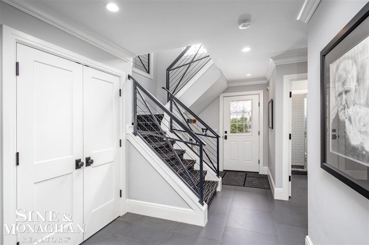 570 Shelden Road Grosse Pointe, MI 48236 - Photo 25 of 66 50060167-24.JPG