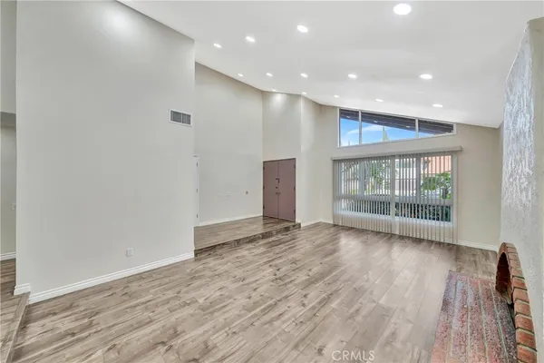 $5,200 | 19716 Hatton Street, Winnetka, CA 91306