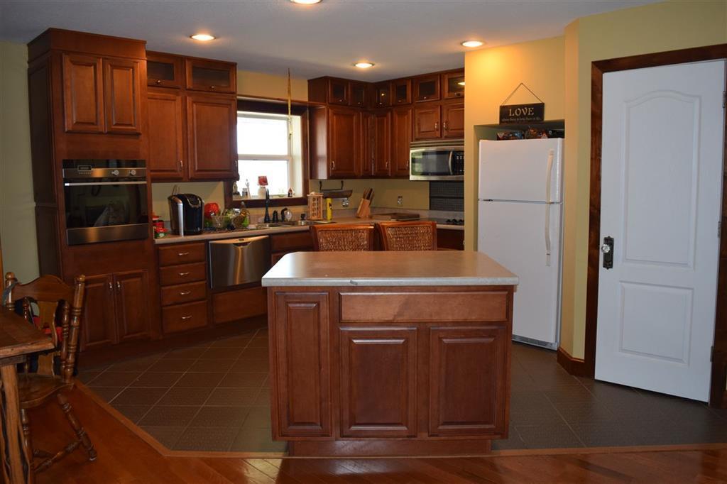 2176 Hurricane Road Huntsville, TN 37756 - Photo 5 of 33 582703-28