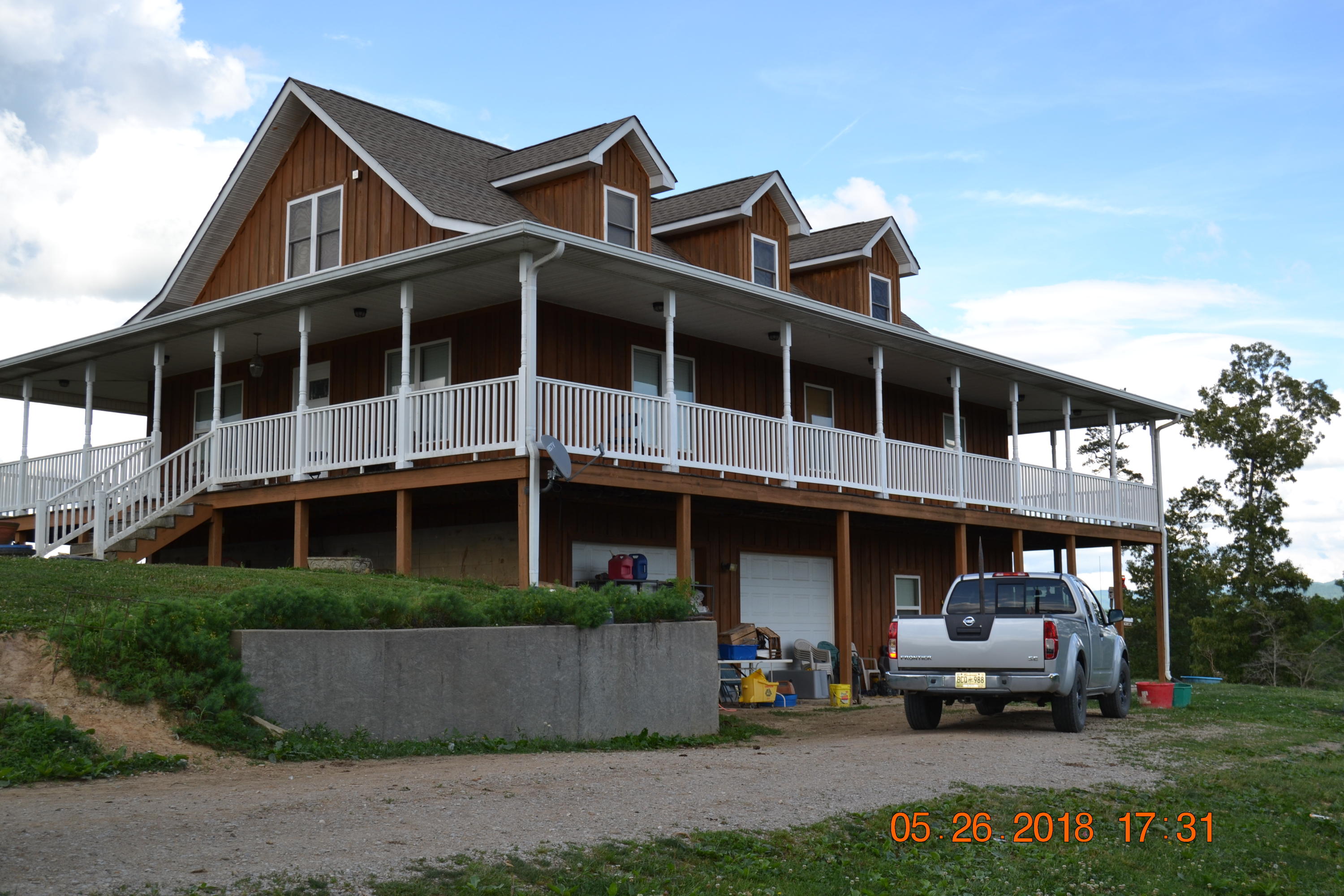 2176 Hurricane Road Huntsville, TN 37756 - Photo 8 of 33 DSC_0582