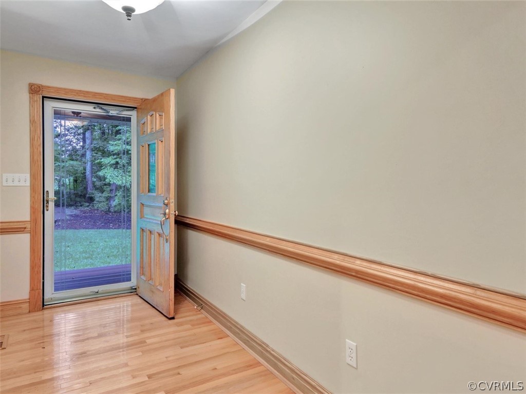 6010 Old Buckingham Road Powhatan, VA 23139 - Photo 7 of 40 Gallery Image 7