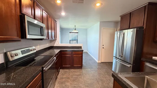 $1,695 | 36532 West Barcelona Lane, Maricopa, AZ 85138